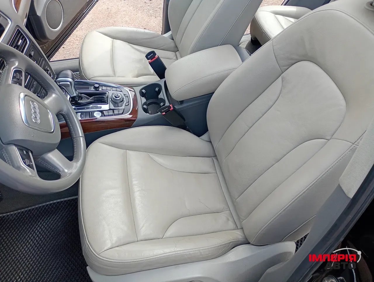 Audi Q5 - фото 12