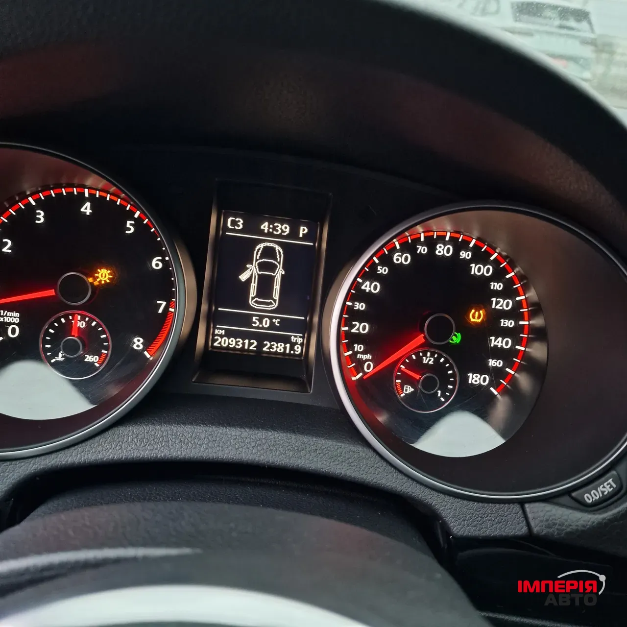 Volkswagen Golf GTI - фото 11