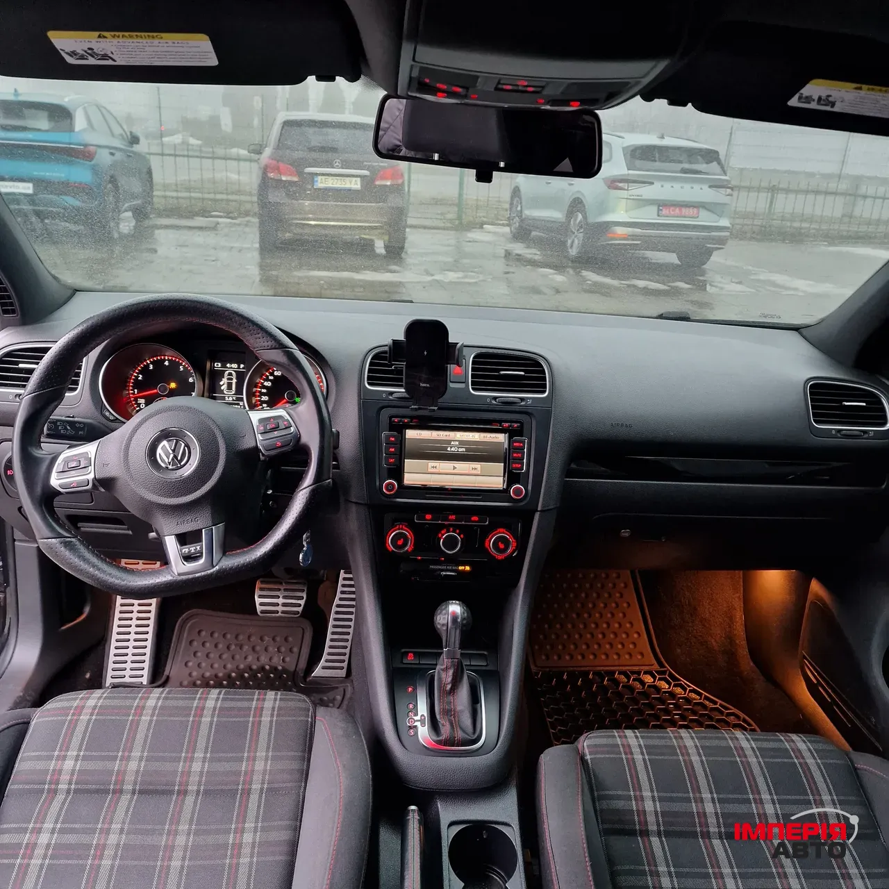 Volkswagen Golf GTI - фото 14