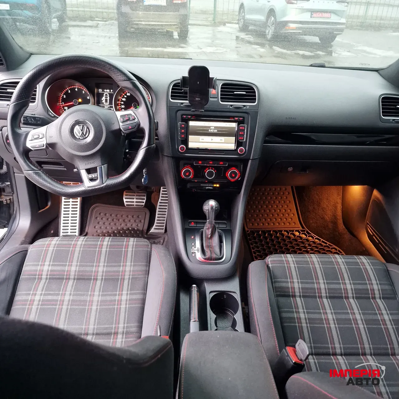 Volkswagen Golf GTI - фото 15