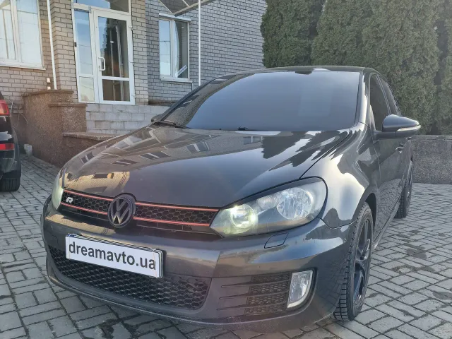 Volkswagen Golf GTI - фото 2