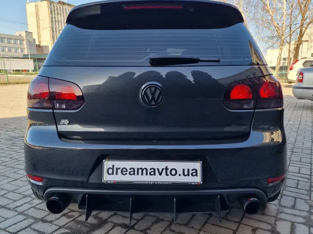 Volkswagen Golf GTI - фото 5