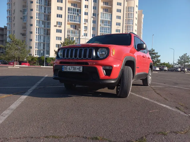 Jeep Renegade - фото 2