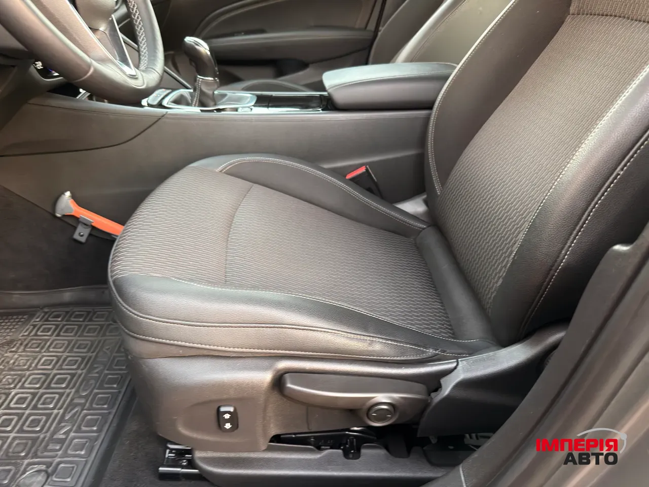 Opel Insignia - фото 31