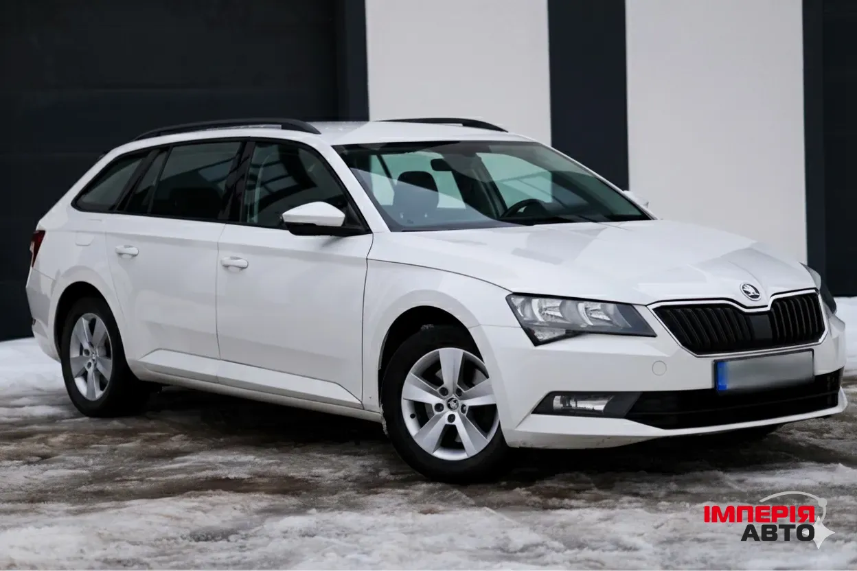 Skoda Superb - фото 7