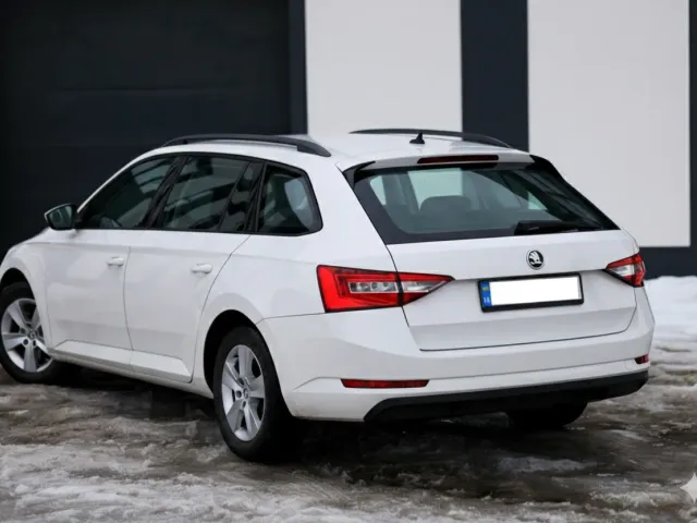 Skoda Superb - фото 5