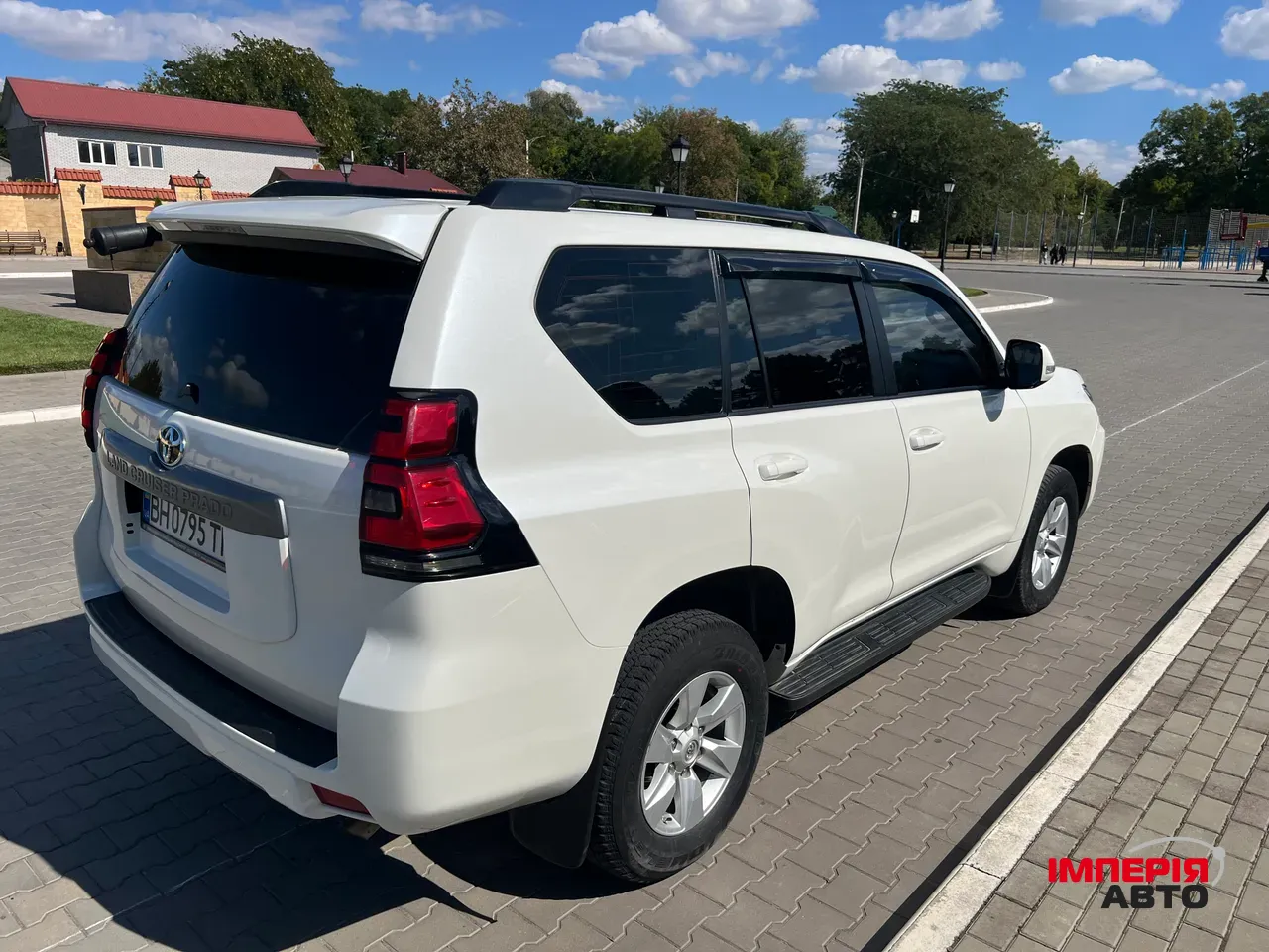Toyota Land Cruiser Prado - фото 8
