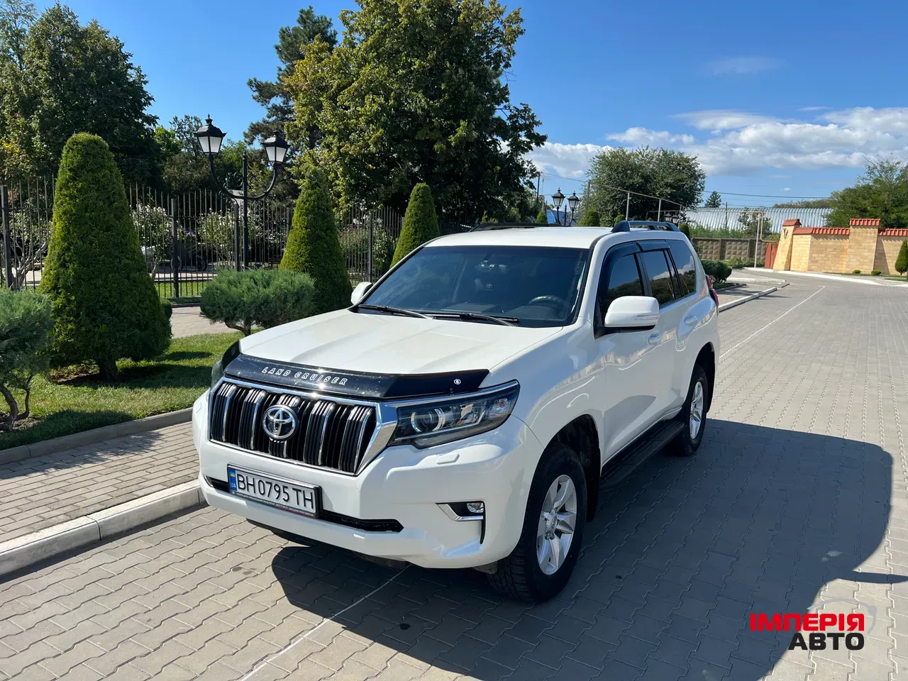 Toyota Land Cruiser Prado - фото 3