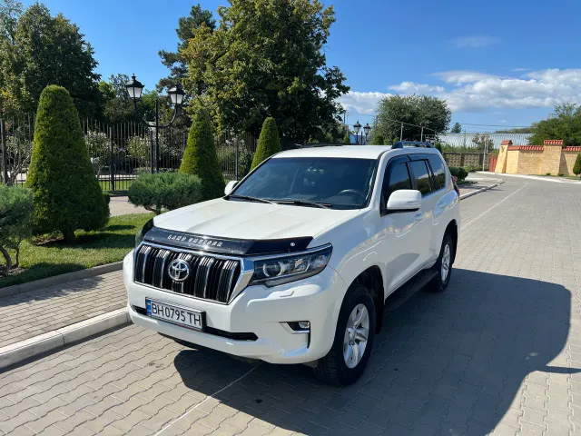 Toyota Land Cruiser Prado - фото 3