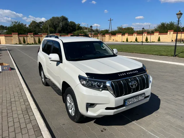 Toyota Land Cruiser Prado - фото 4