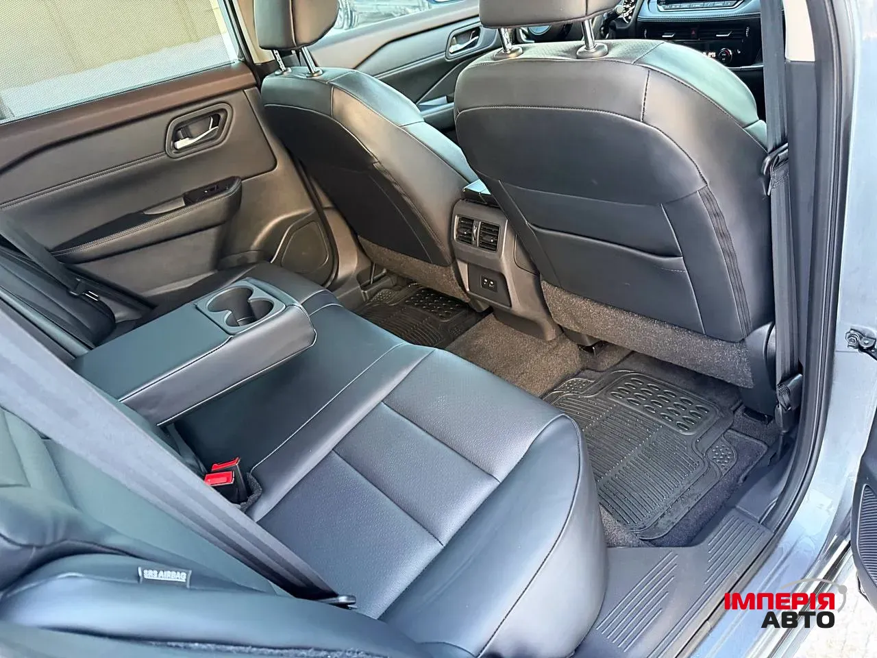 Nissan Rogue - фото 25