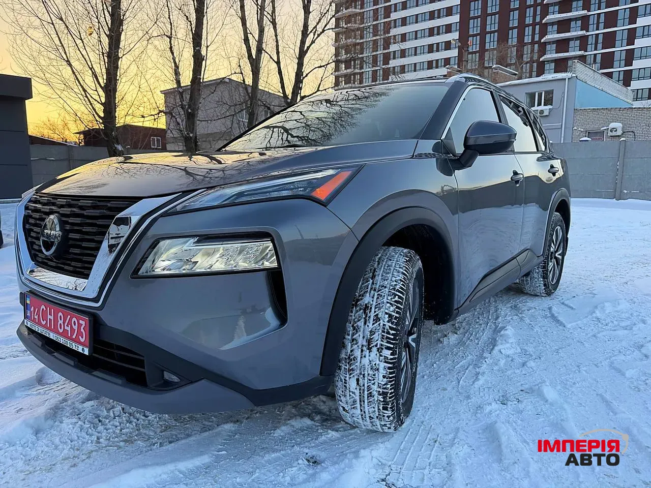 Nissan Rogue - фото 1