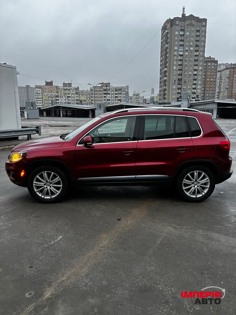 Volkswagen Tiguan - фото 3