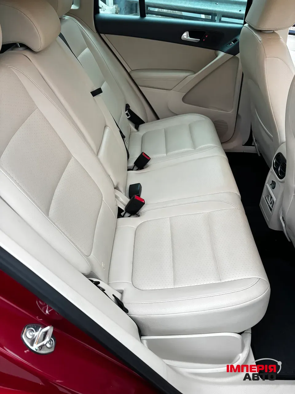 Volkswagen Tiguan - фото 10