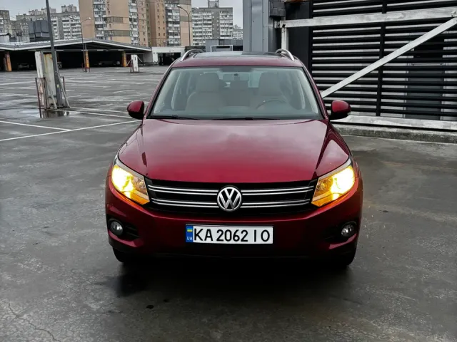 Volkswagen Tiguan - фото 1