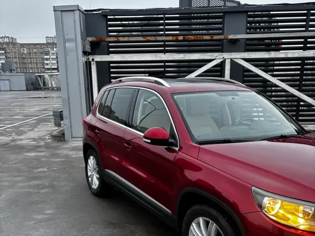 Volkswagen Tiguan - фото 5
