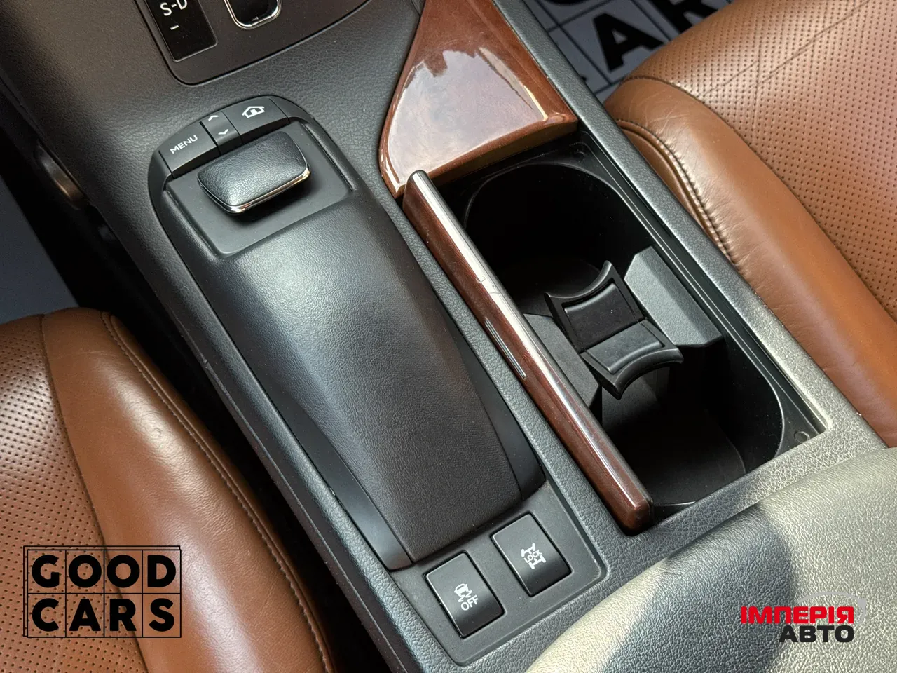 Lexus RX - фото 38