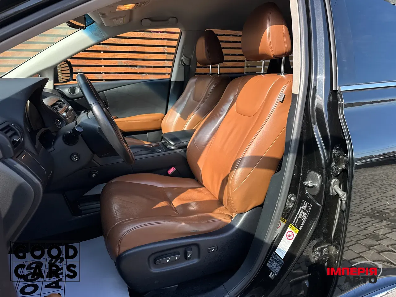 Lexus RX - фото 22