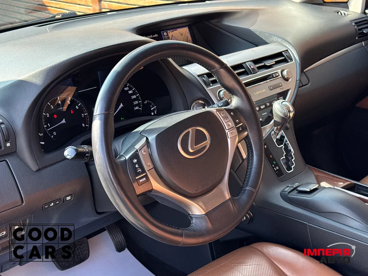 Lexus RX - фото 23