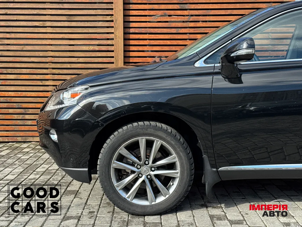 Lexus RX - фото 12