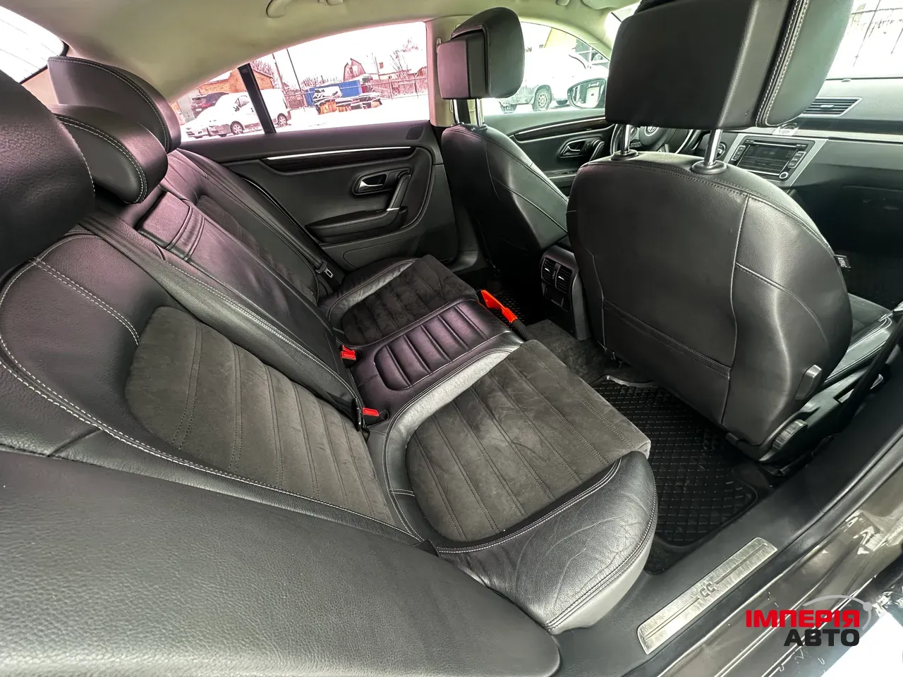 Volkswagen Passat CC - фото 12