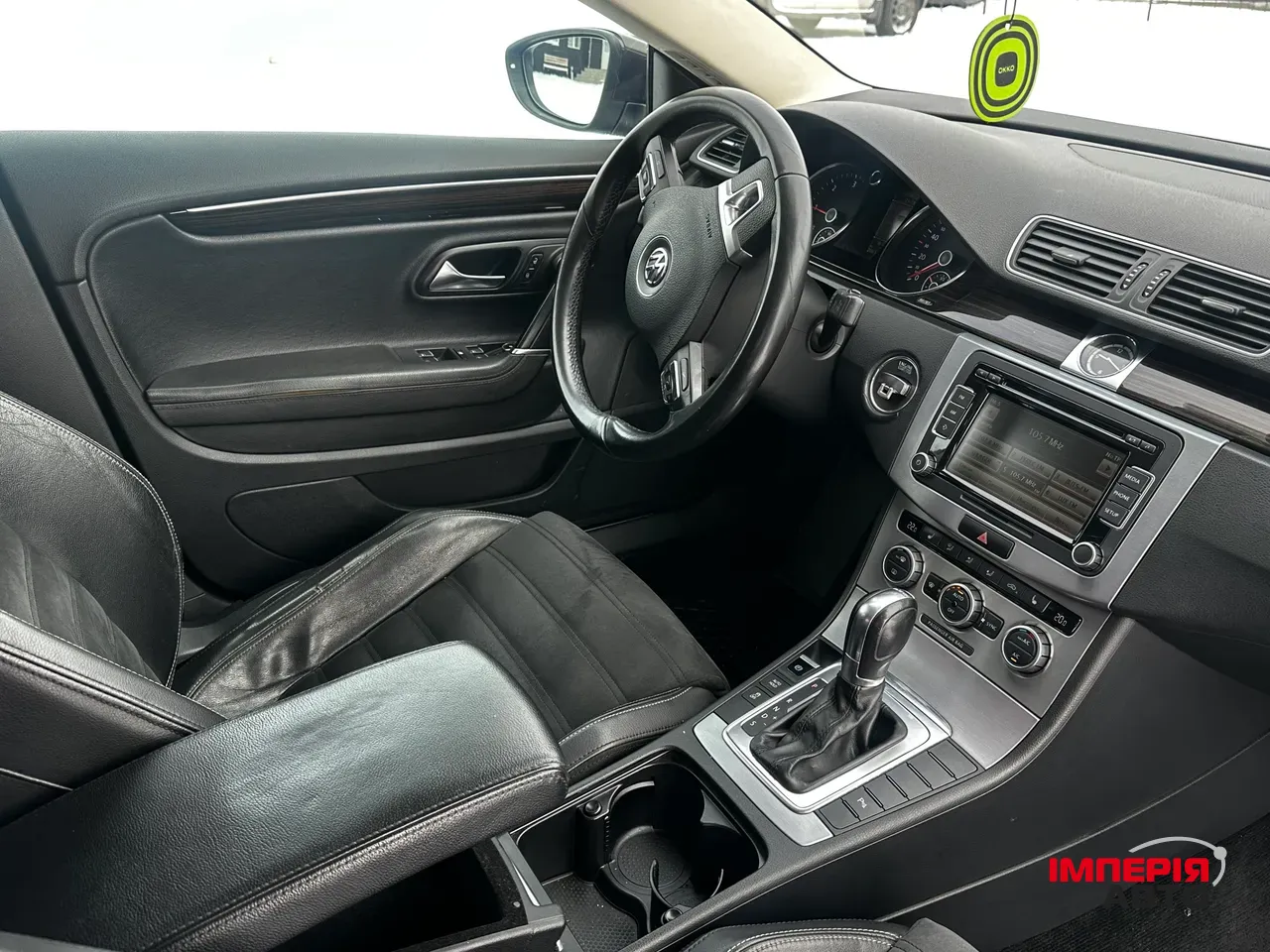 Volkswagen Passat CC - фото 11