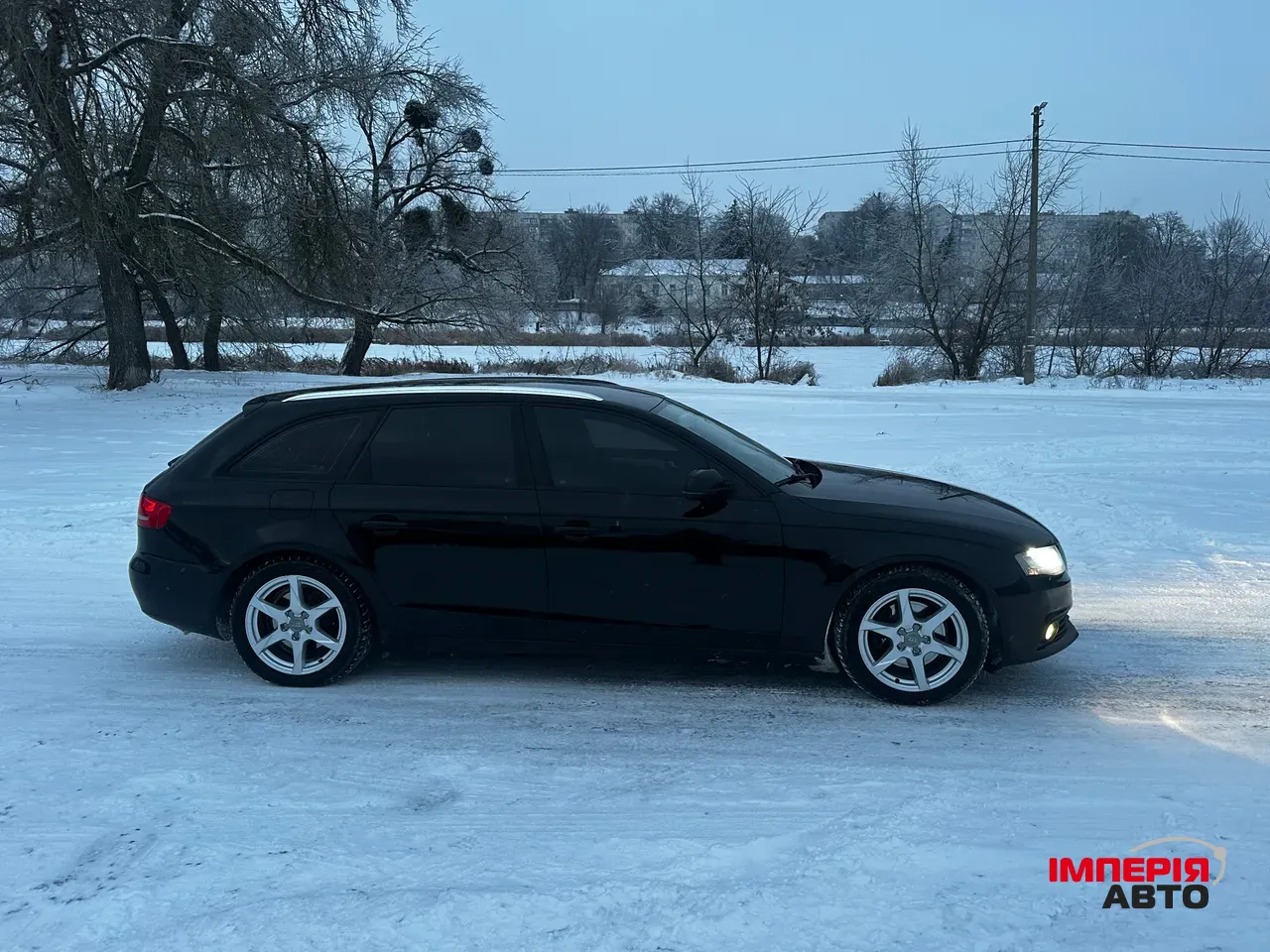 Audi A4 - фото 3