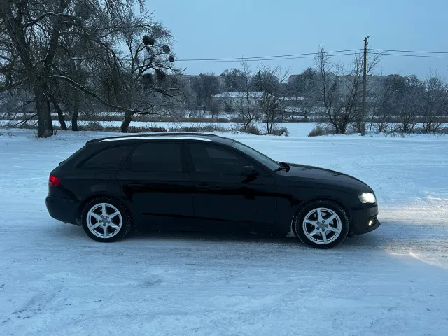 Audi A4 - фото 3