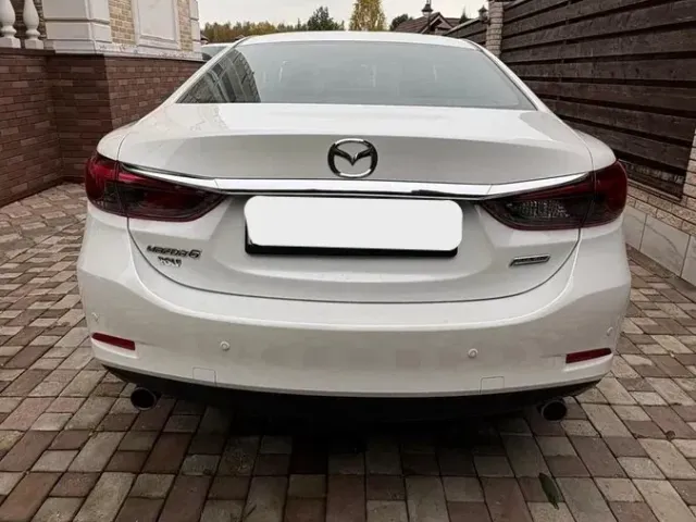 Mazda 6 - фото 3