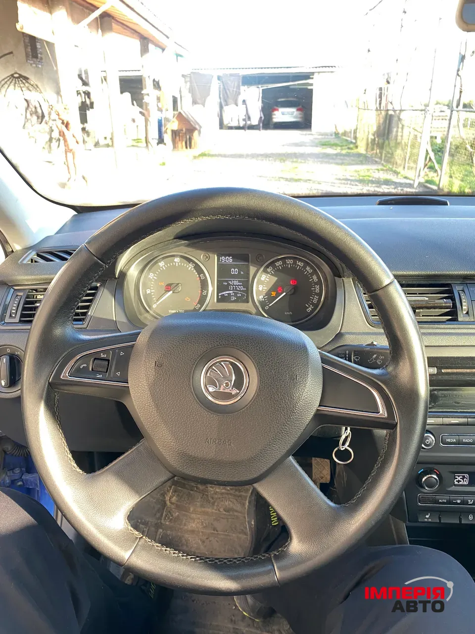 Skoda Rapid - фото 20