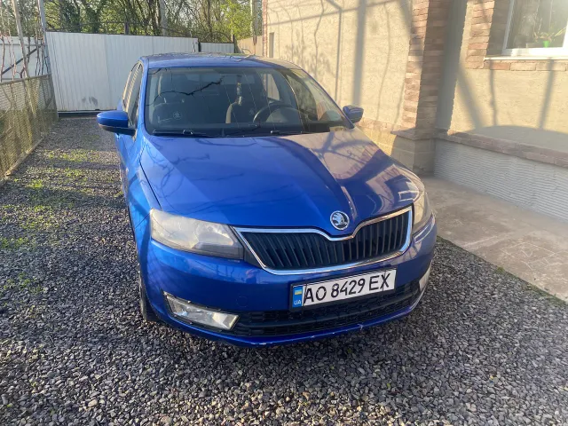 Skoda Rapid - фото 1