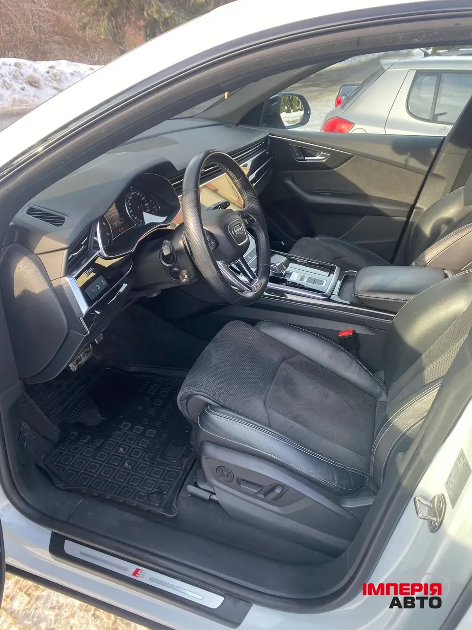 Audi Q8 - фото 11