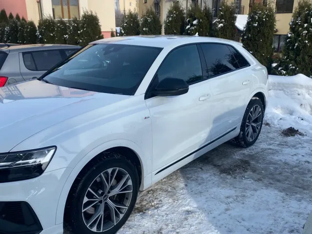 Audi Q8 - фото 3