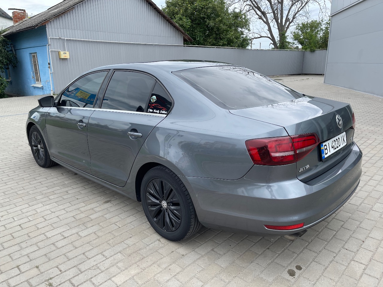 Volkswagen Jetta - фото 21