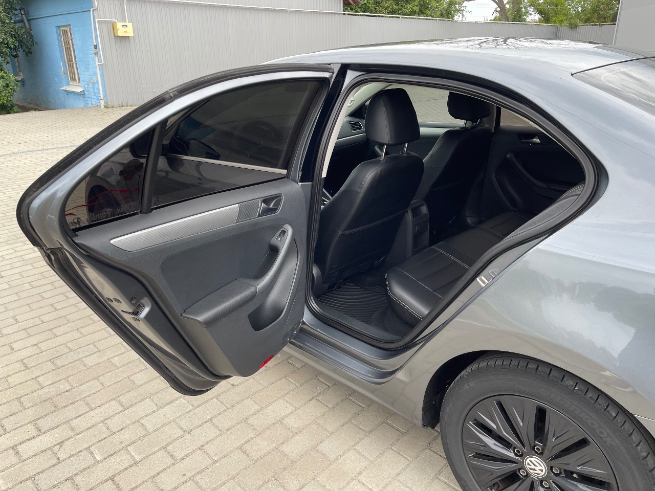 Volkswagen Jetta - фото 22