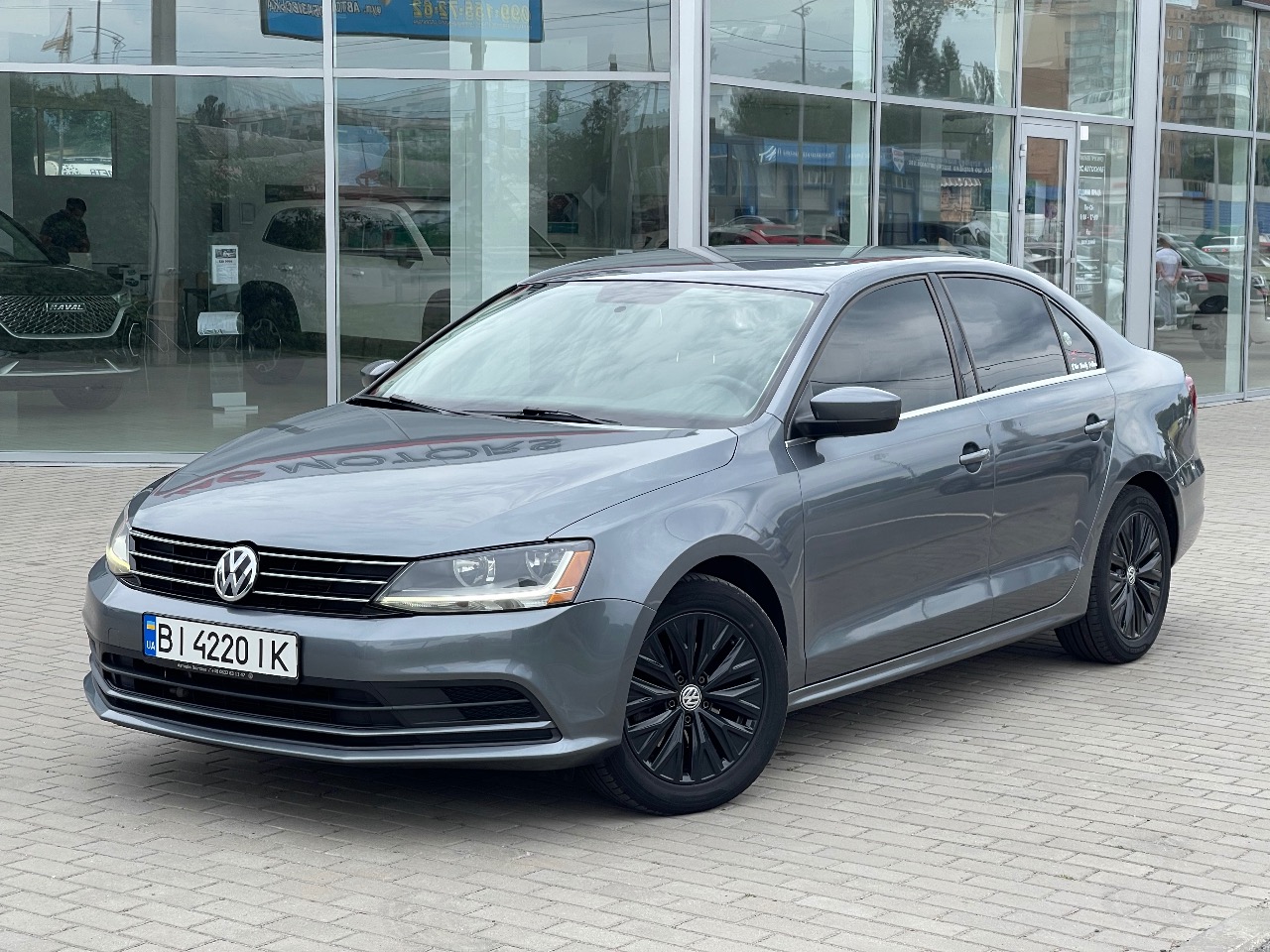 Volkswagen Jetta - фото 5