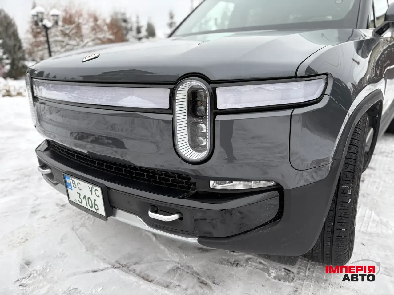 Rivian R1S - фото 14