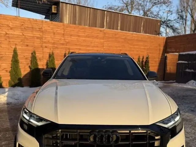 Audi Q8 - фото 4