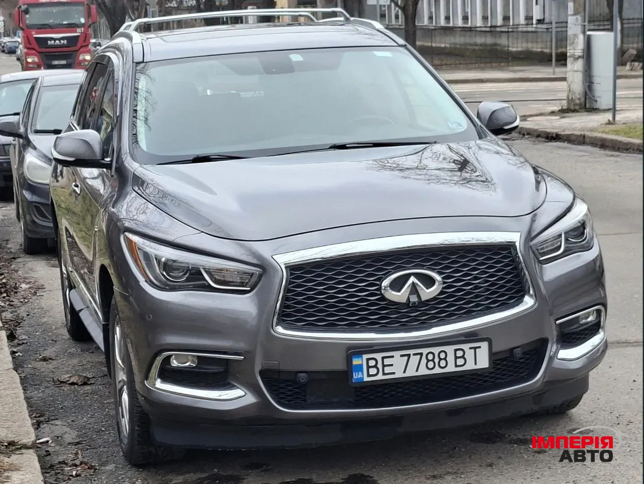 Infiniti QX60 - фото 2