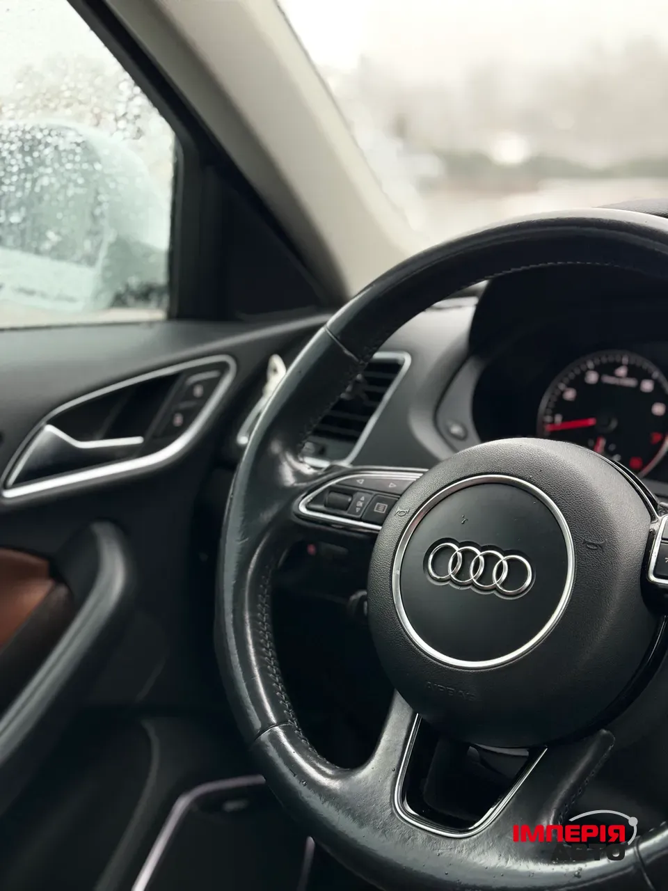 Audi Q3 - фото 17