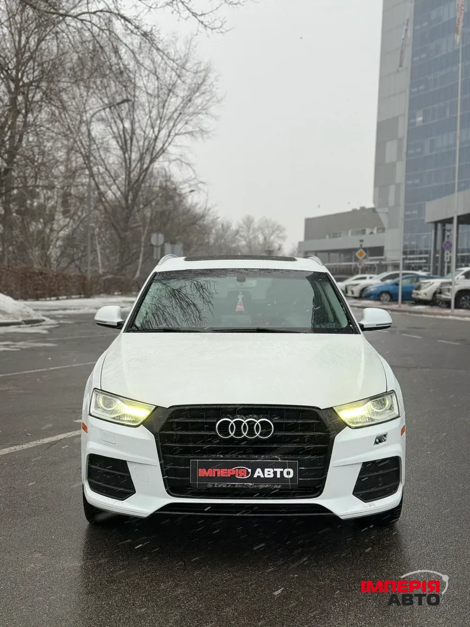 Audi Q3 - фото 1