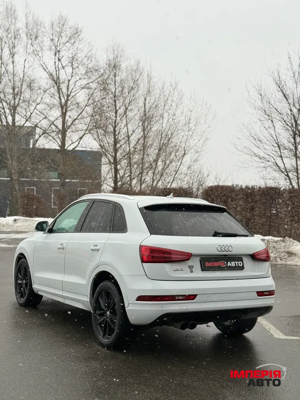 Audi Q3 - фото 7