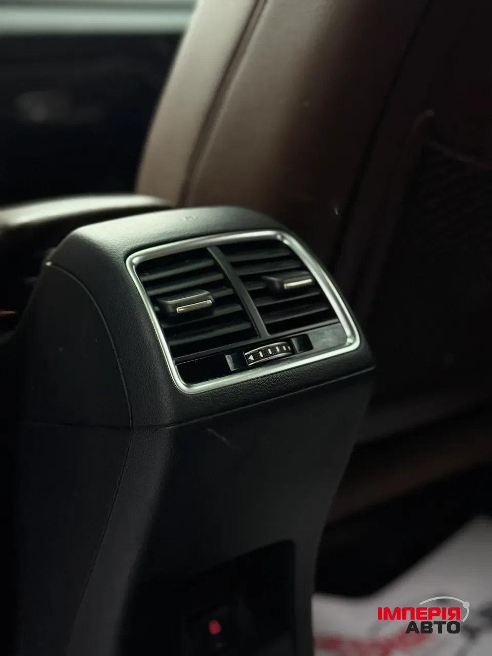 Audi Q3 - фото 20