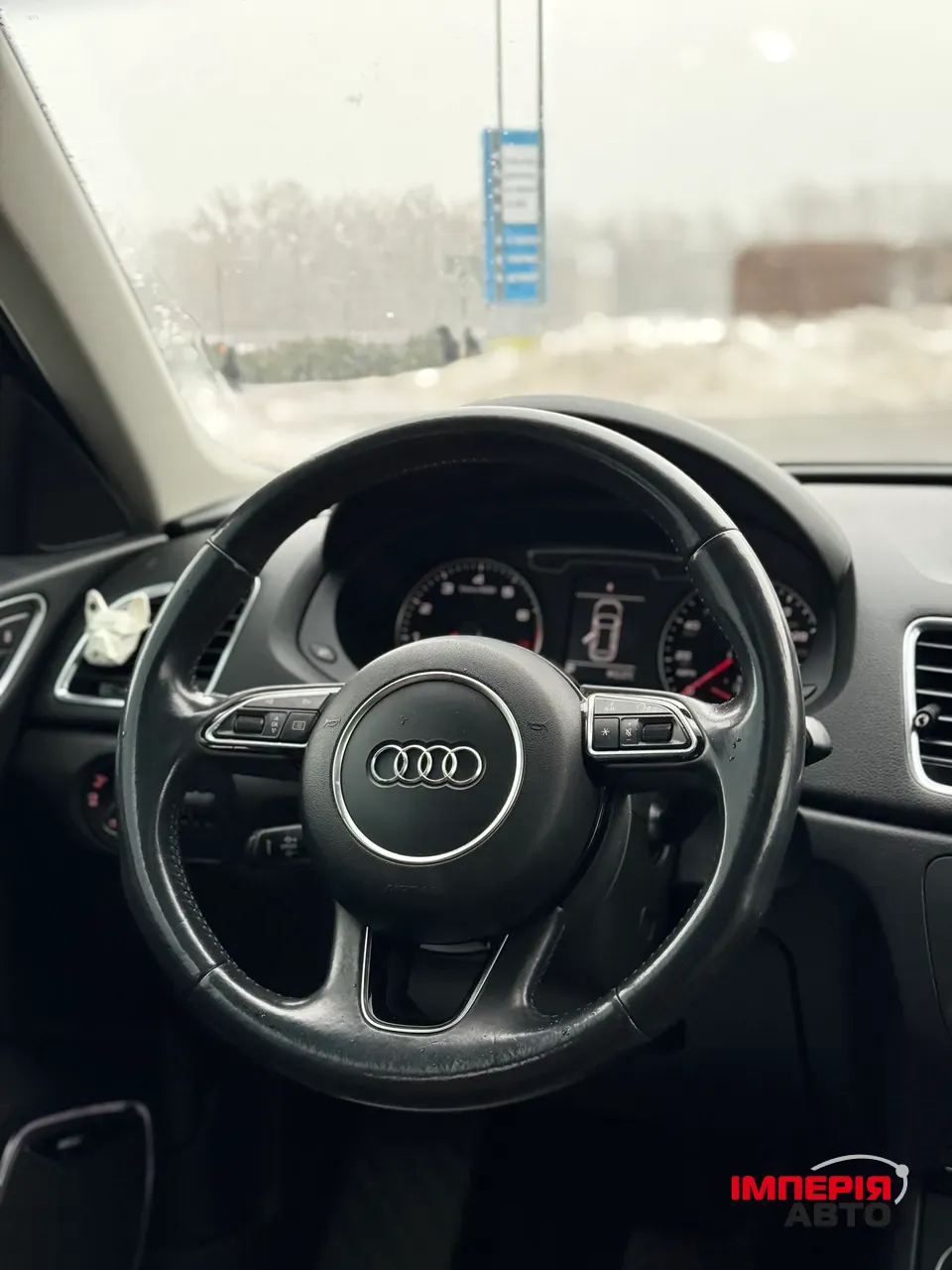 Audi Q3 - фото 10