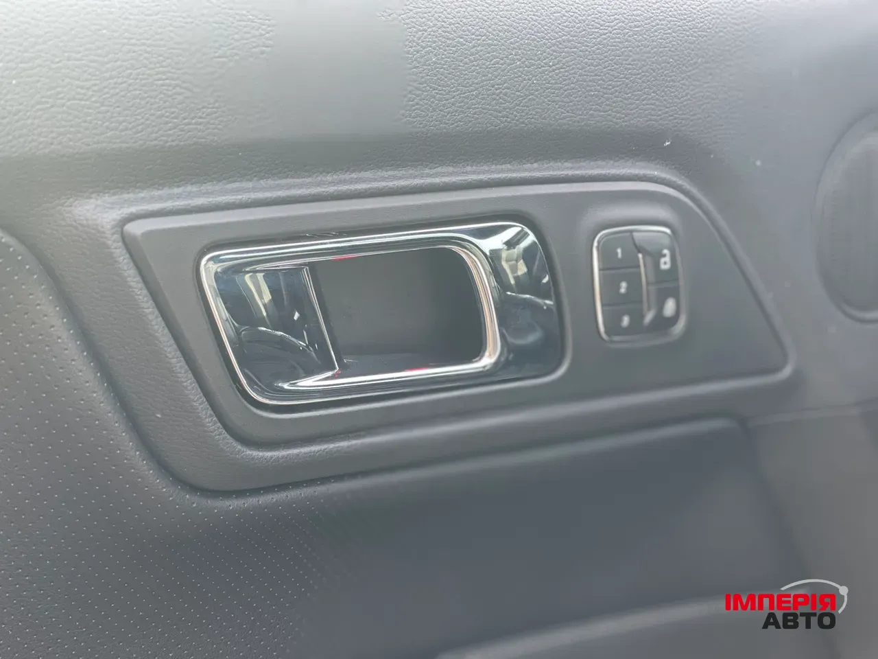 Ford Mustang - фото 28