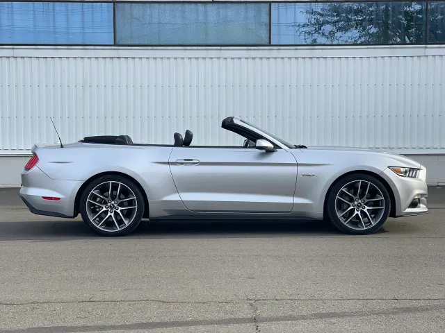 Ford Mustang - фото 3