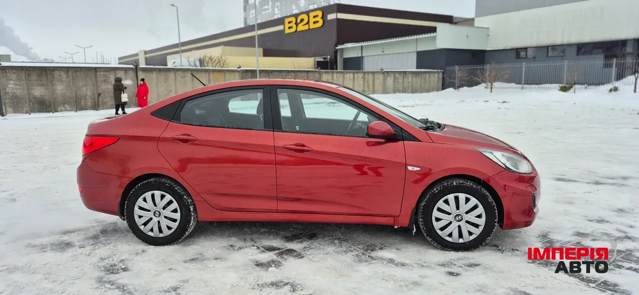 Hyundai Accent - фото 2