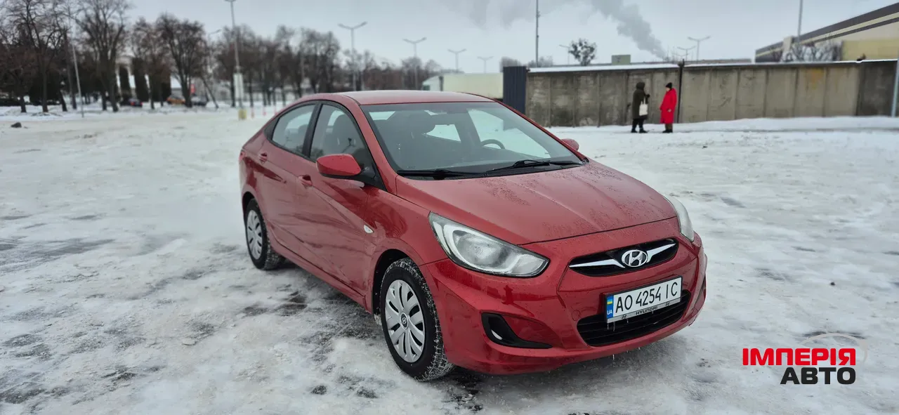 Hyundai Accent - фото 4
