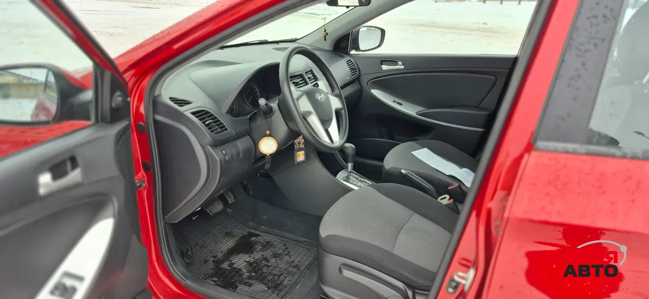 Hyundai Accent - фото 10