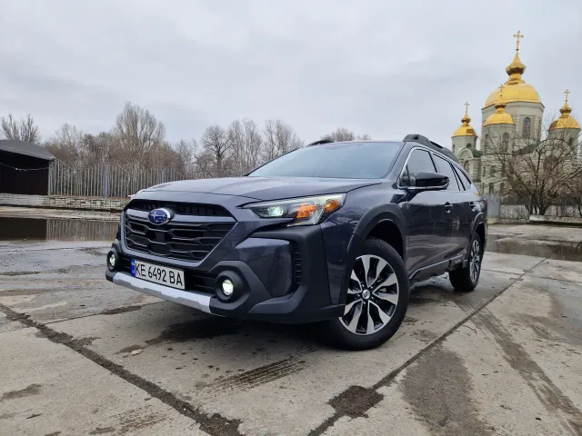 Subaru Outback - фото 1